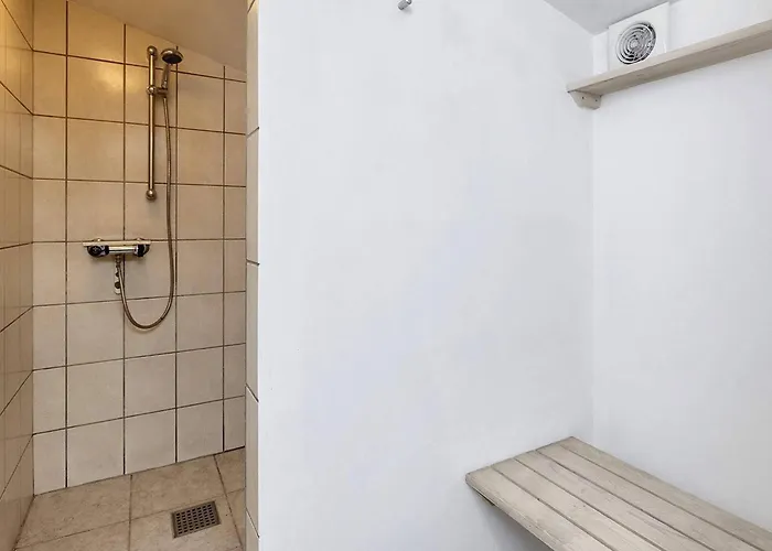 6 Person In Bogense-by Traum Bogense