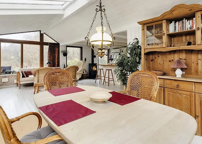 6 Person In Bogense-by Traum *